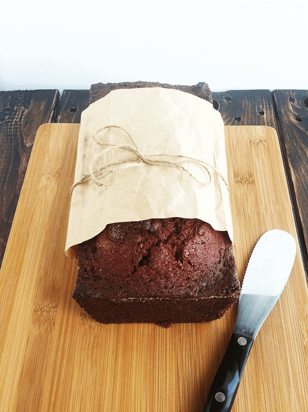 A loaf of Amish Friendship Bread with a knife.