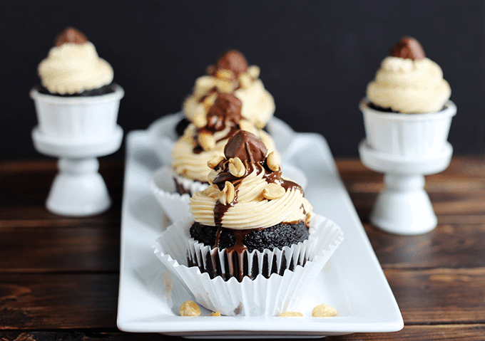 Snickers Cupcakes