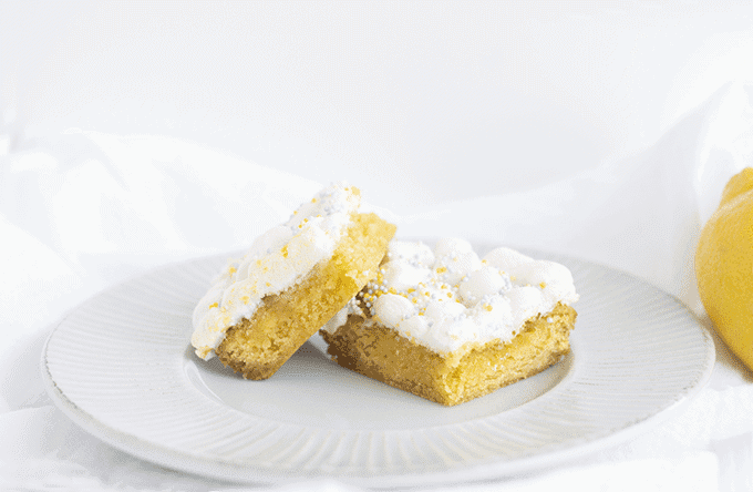 Lemon Cake Mix Bars - Cookie Dough and Oven Mitt
