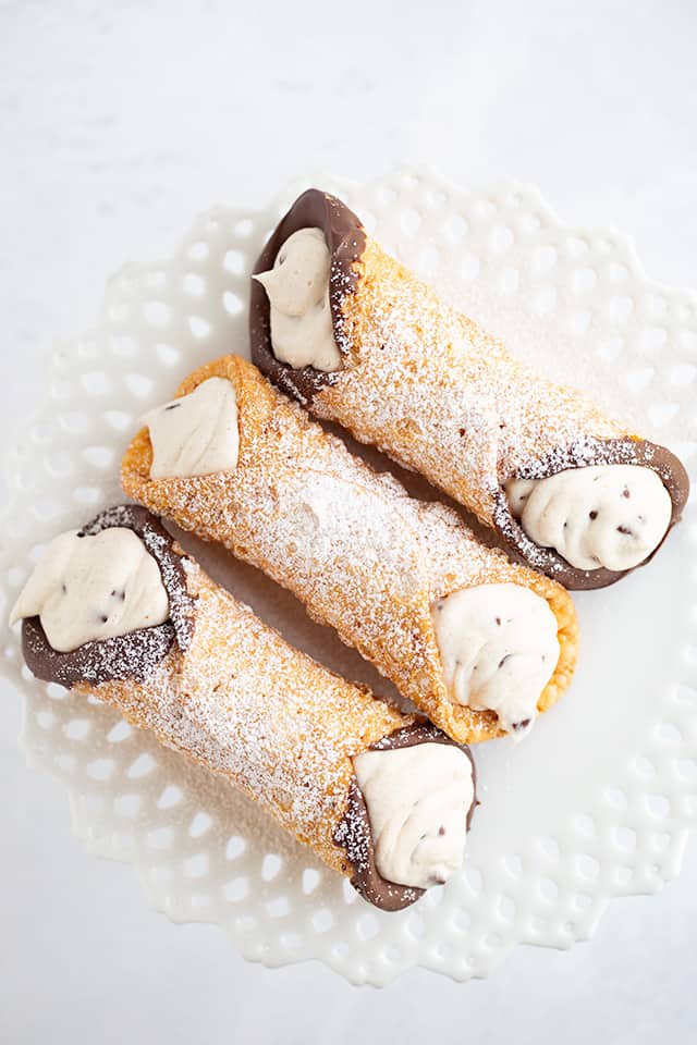 How to make delicious cannoli with authentic DIY wood cannoli rollers.