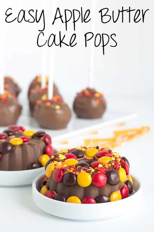 Easy Apple Butter Cake Pops and chocolate fall wreaths! The spiced apple butter screams fall in these cute cake pops and fall wreaths.
