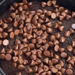 slow cooker chocolate lava cake with chocolate chips