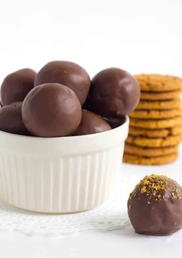 Peanut Butter Gingersnap Cookie Balls