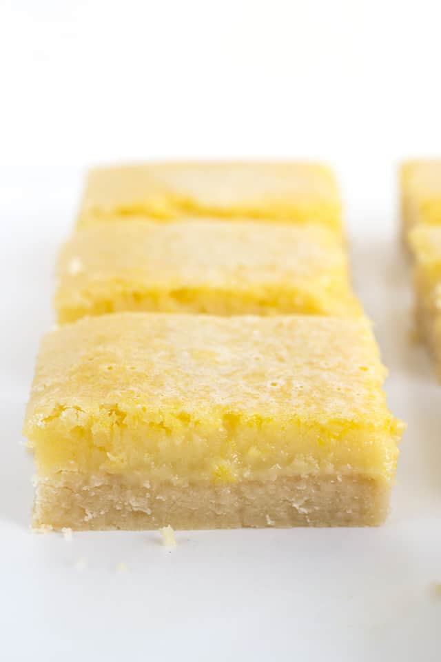 close up of lemony lemon bars showing layers