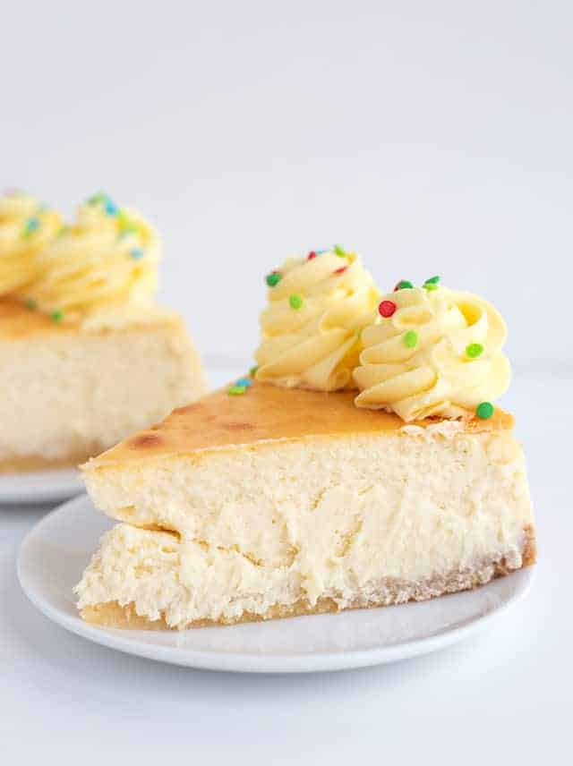 showing the slice of sugar cookie cheesecake