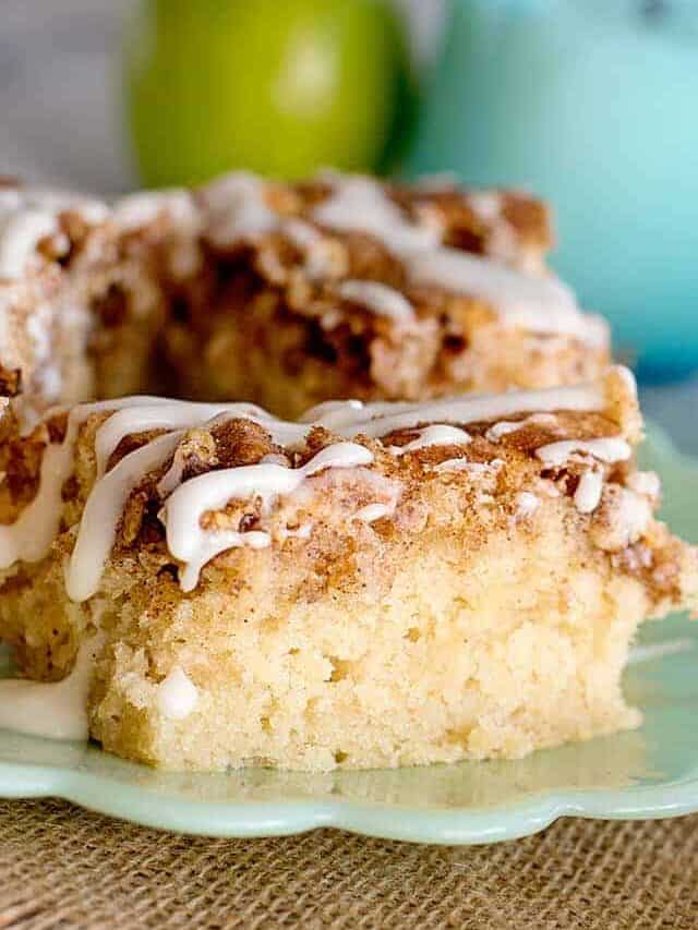 cropped-Apple-Fritter-Cake-5-Photo-Cookie-Dough-and-Oven-Mitt.jpg