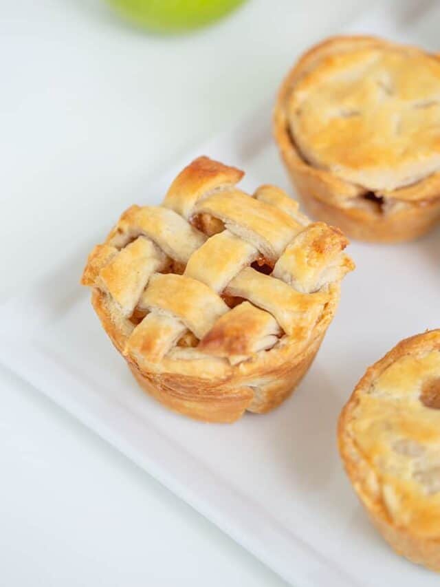 Mini Apple Pies Story