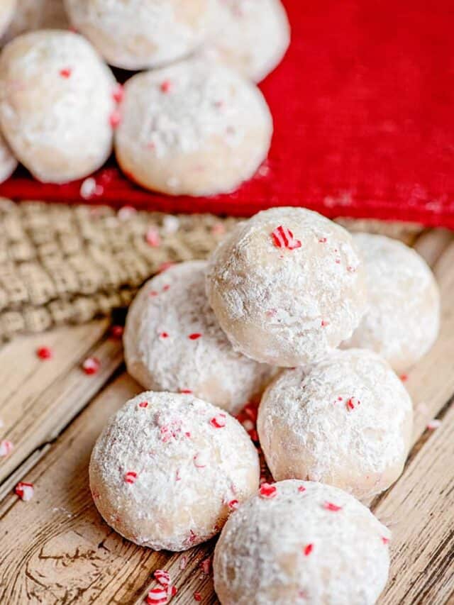 cropped-Peppermint-Snowball-Cookies-2-Picture-Cookie-Dough-and-Oven-Mitt.jpg