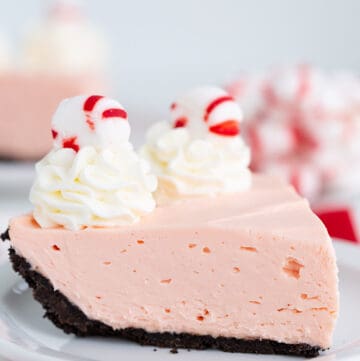 A slice of Candy Cane Pie on a plate.
