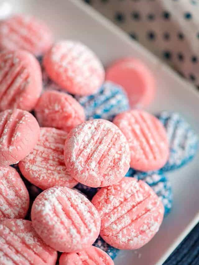 cropped-Cream-Cheese-Mints-Recipe-5-Photo-Cookie-Dough-and-Oven-Mitt.jpg