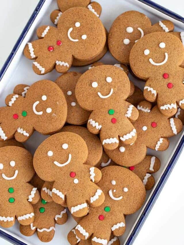 cropped-Gingerbread-Cookies-Recipe-7-Photo-Cookie-Dough-and-Oven-Mitt.jpg