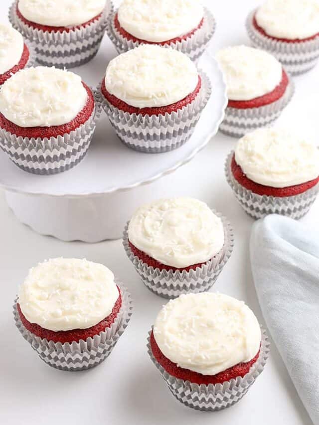 cropped-Red-Velvet-Cupcakes-Recipe-4-Picture-Cookie-Dough-and-Oven-Mitt.jpg