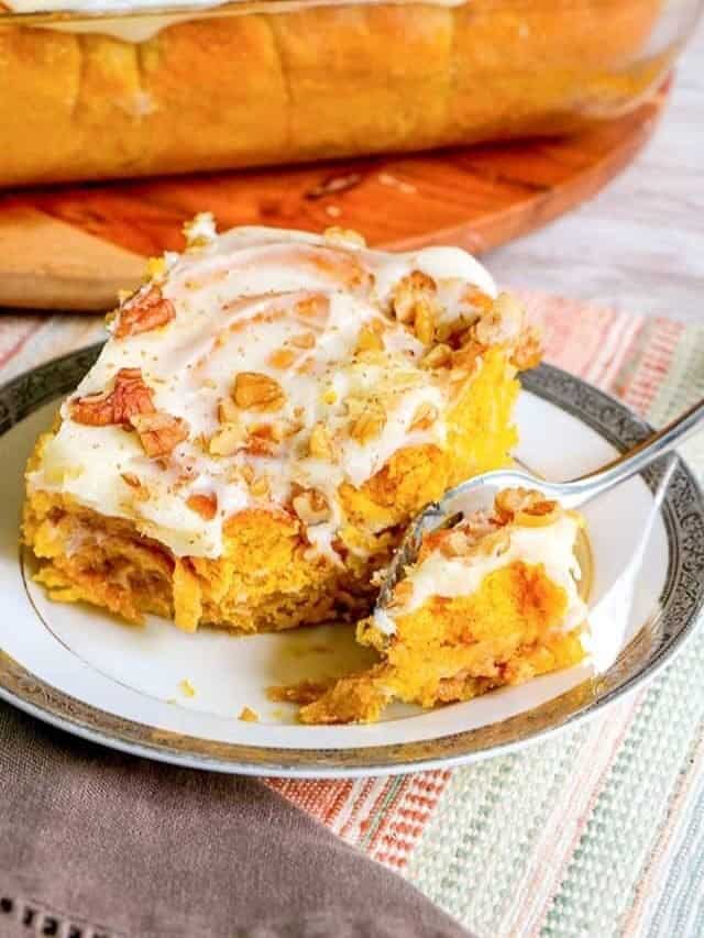 Pumpkin Cinnamon Rolls Story