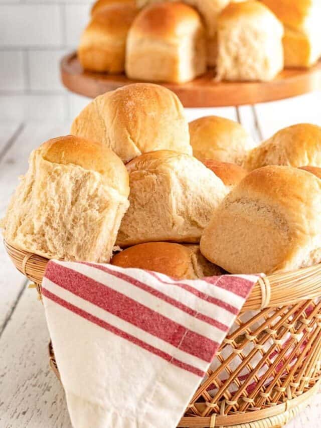 Applesauce Dinner Rolls Story