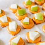 A tray of Caramel Apple Bites with pretzels.