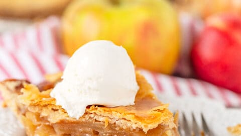 The Best Apple Pie - Cookie Dough and Oven Mitt
